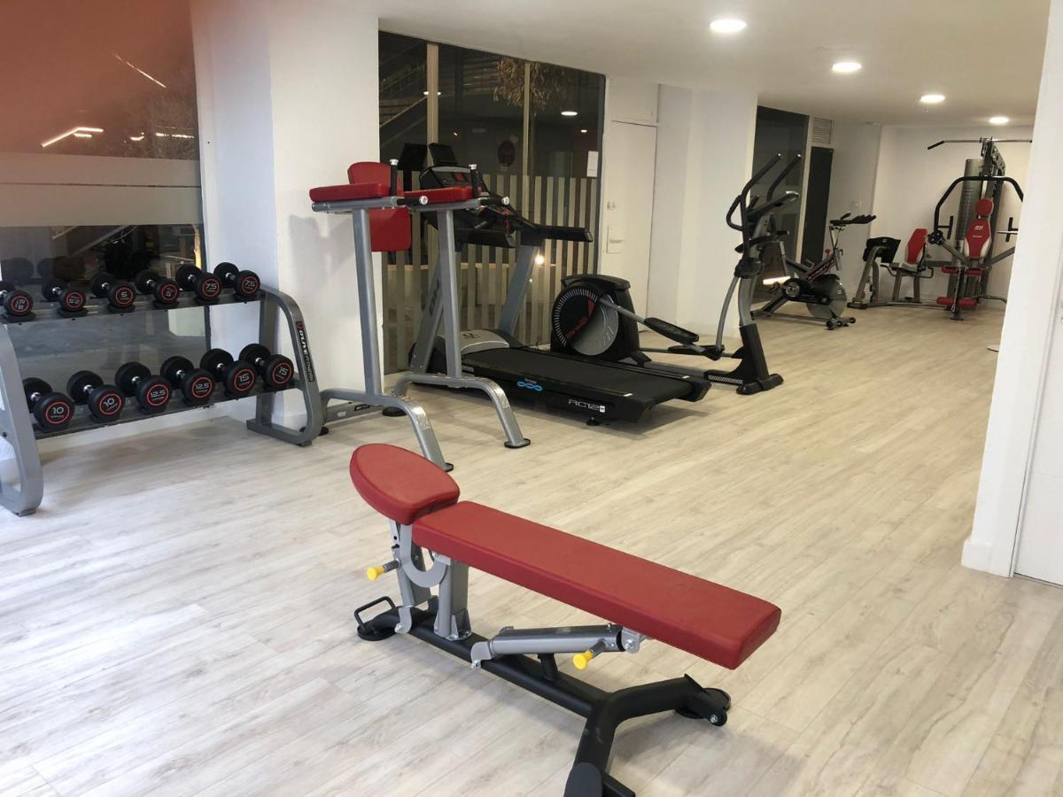 Apartamento Piso En El Centro Hasta 8 Pax Con Garaje, Gimnasio, Ludoteca Y Salas De Reuniones Oviedo